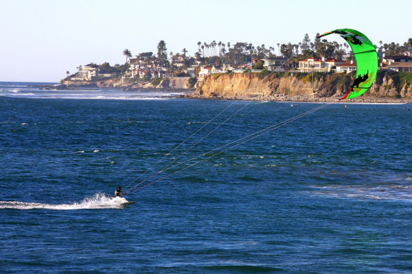 Kitesurfing in La Jolla